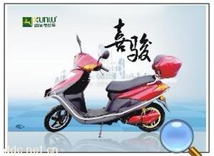 讯鹿喜俊豪华电动摩托车