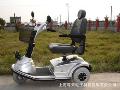 斯途玛大型四轮老年电动代步车