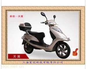 君都天翼香槟金色豪华电动摩托车