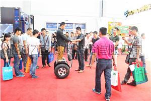 赛格威两轮自平衡车