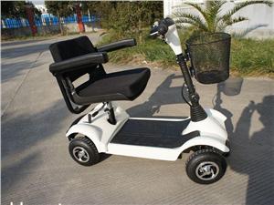 wisking-4023四轮代步车,老年四轮电动代步车