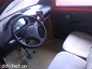 全封闭电动车