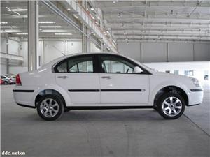天津清源5座电动小轿车